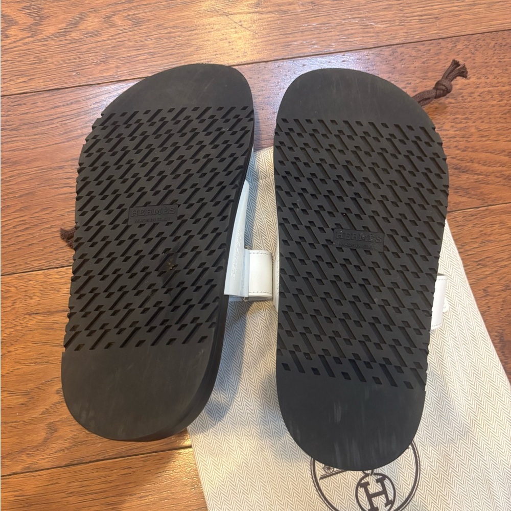 Authentic Hermes White Leather Chypre Sandals - Picture 5 of 9